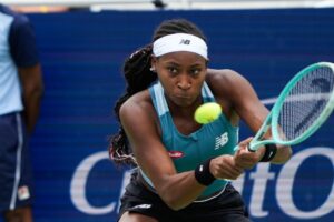 coco gauff, swings