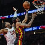 cavaliers hawks mitchell