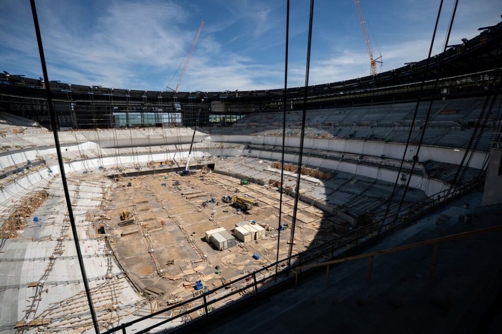 Nissan Stadium construction