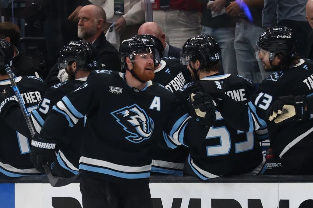 Mammoth, Golden Knights