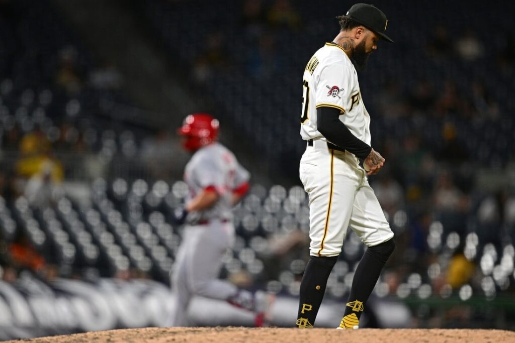 dennis santana, pirates