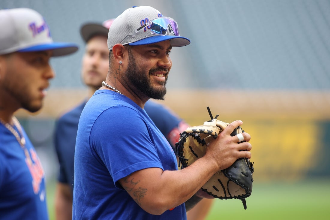 Apr 10, 2024; Atlanta, Georgia, USA; New York Mets catcher Omar Narvaez (2) before batting practice at Truist Park. The game against the Atlanta Braves was postponed due to impending weather. Mandatory Credit: Brett Davis-Imagn Images