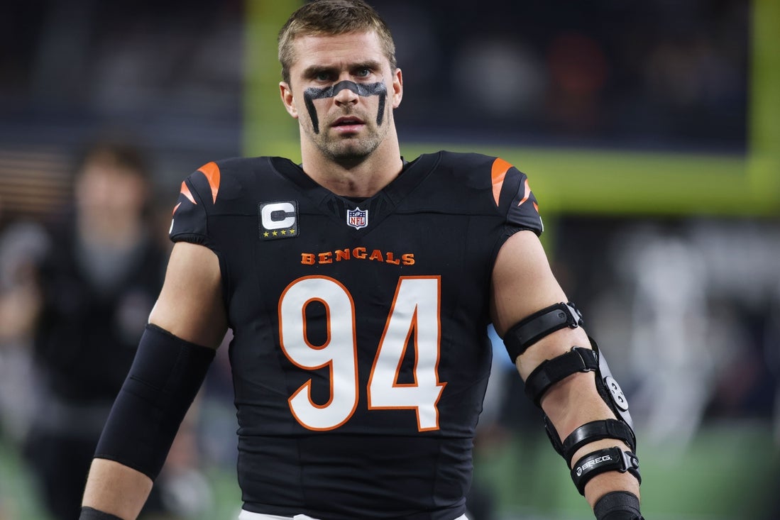 Dec 9, 2024; Arlington, Texas, USA; Cincinnati Bengals defensive end Sam Hubbard (94) stands on the field before a game against the Dallas Cowboys at AT&T Stadium. Mandatory Credit: Tim Heitman-Imagn Images