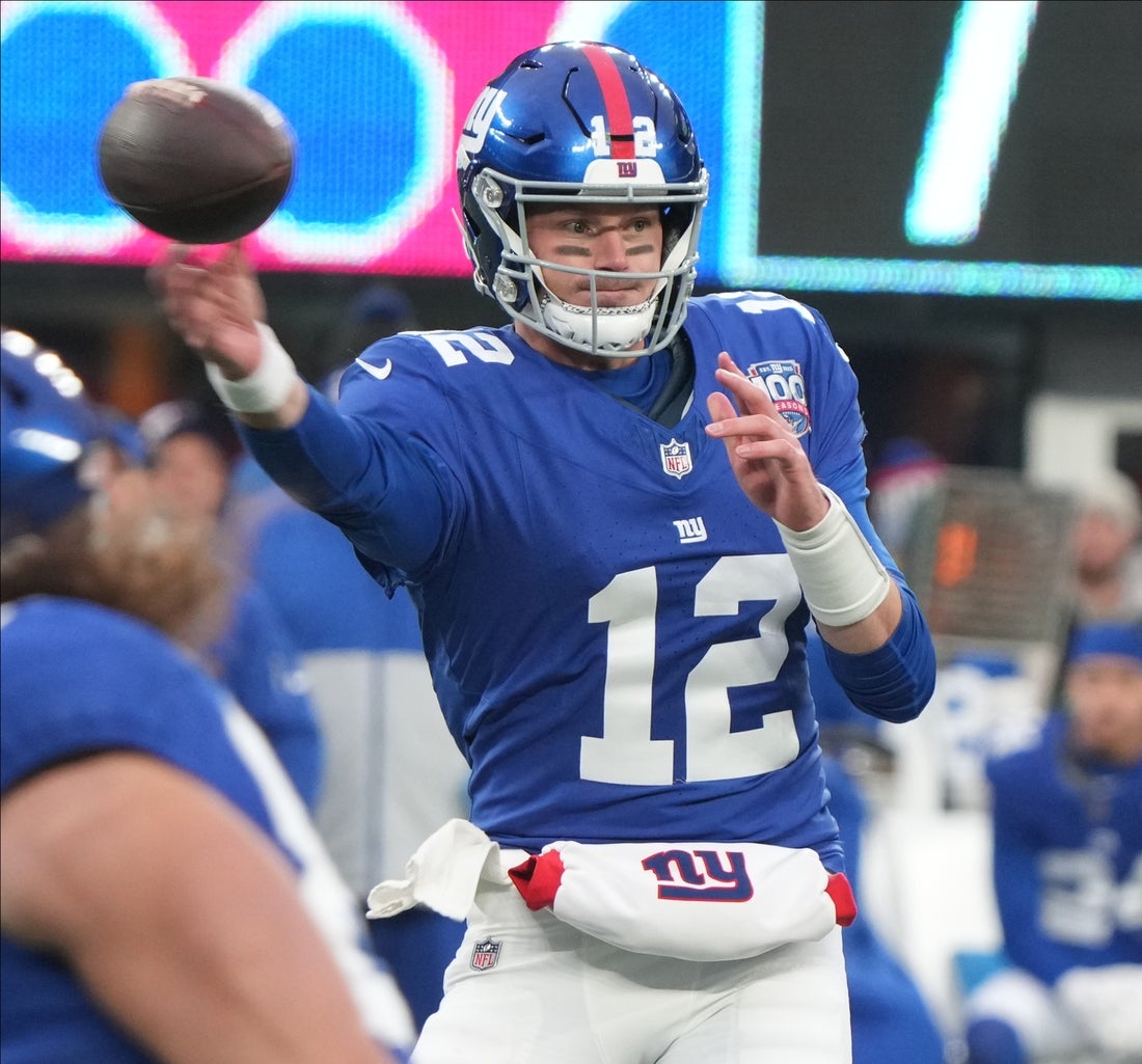 East Rutherford, NJ -- December 15, 2024 -- Giants quarterback Tim Boyle in the second half as the Baltimore Ravens came to MetLife Stadium and defeated the New York Giants 35-14.