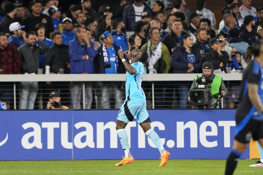 Mar 8, 2025; San Jose, California, USA; Minnesota United forward Kelvin Yeboah (9) gestures after scoring a goal against the San Jose Earthquakes during the first half at PayPal Park. Mandatory Credit: Darren Yamashita-Imagn Images