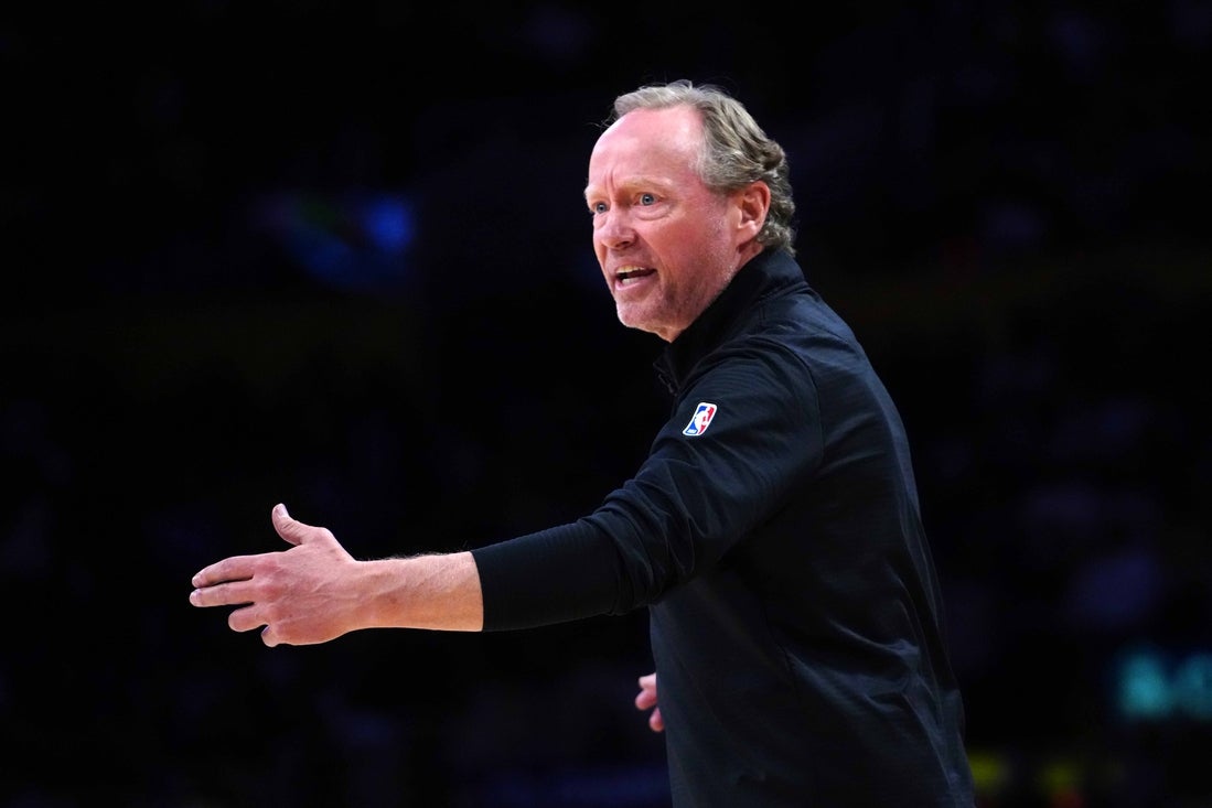 Mar 16, 2025; Los Angeles, California, USA; Phoenix Suns coach Mike Budenholzer reacts against the Los Angeles Lakers in the second half at Crypto.com Arena. Mandatory Credit: Kirby Lee-Imagn Images