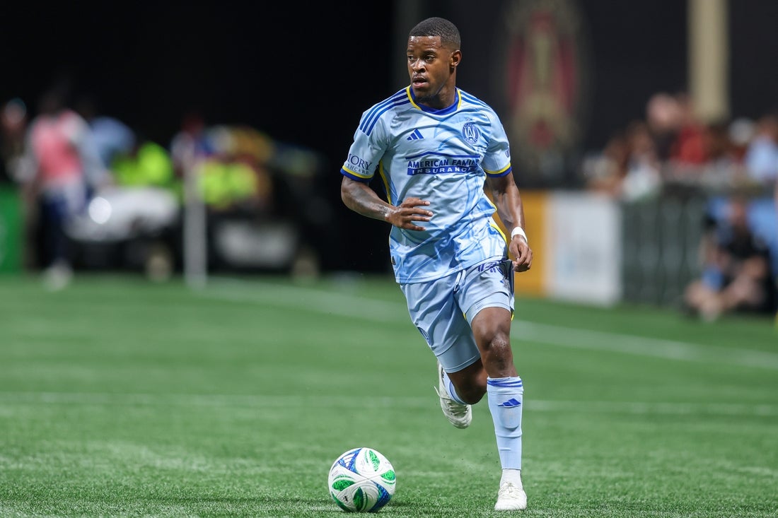 Apr 5, 2025; Atlanta, Georgia, USA; Atlanta United forward Xande Silva (45) handles the ball against FC Dallas in the second half at Mercedes-Benz Stadium. Mandatory Credit: Brett Davis-Imagn Images