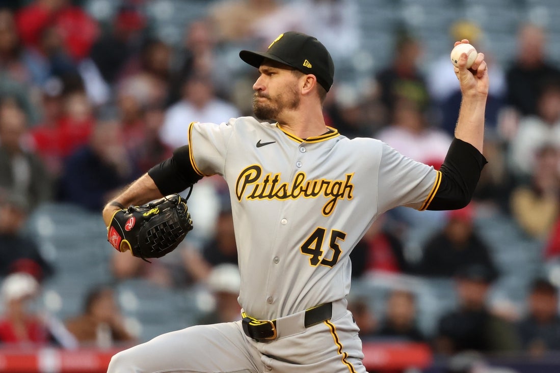 Apr 23, 2025; Anaheim, California, USA; Pittsburgh Pirates starting pitcher Andrew Heaney (45) pitches during the first inning against the Los Angeles Angels at Angel Stadium. Mandatory Credit: Kiyoshi Mio-Imagn Images