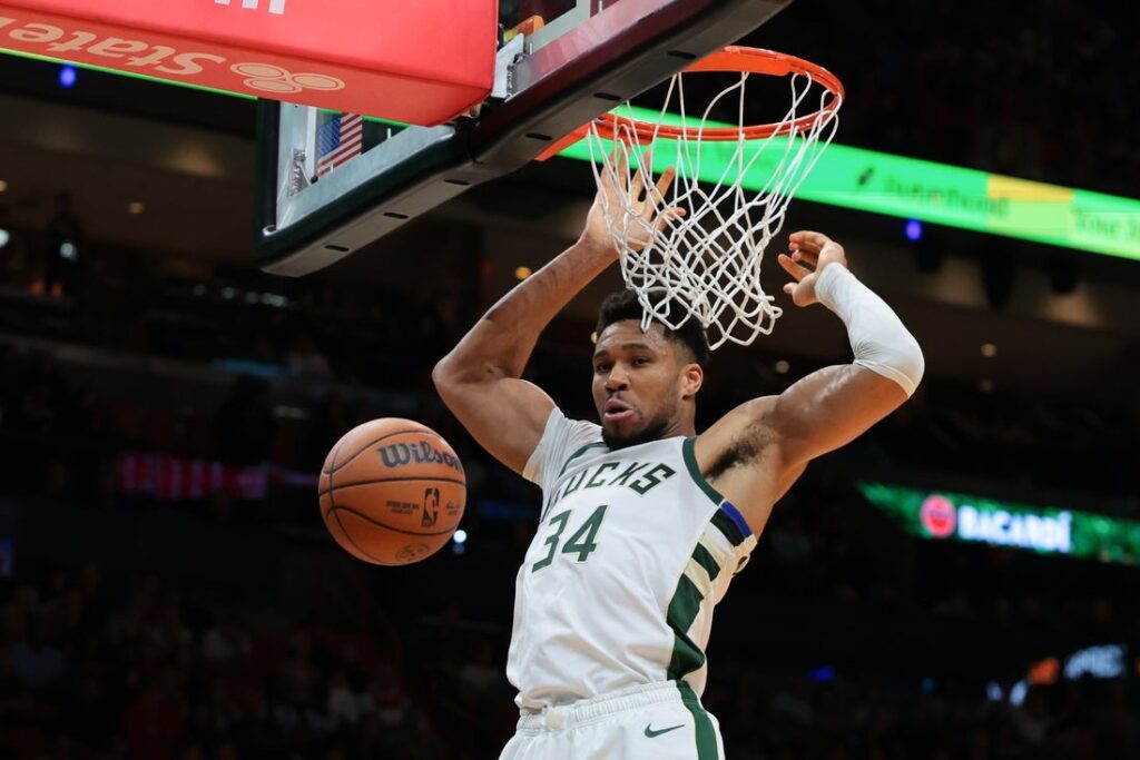 giannis, dunk