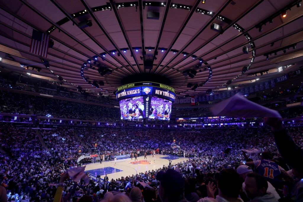 Knicks fans, madison