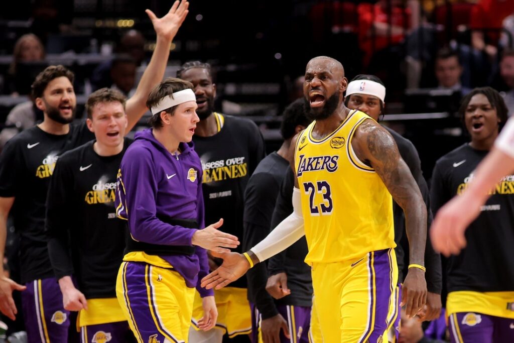 Lakers, Rockets