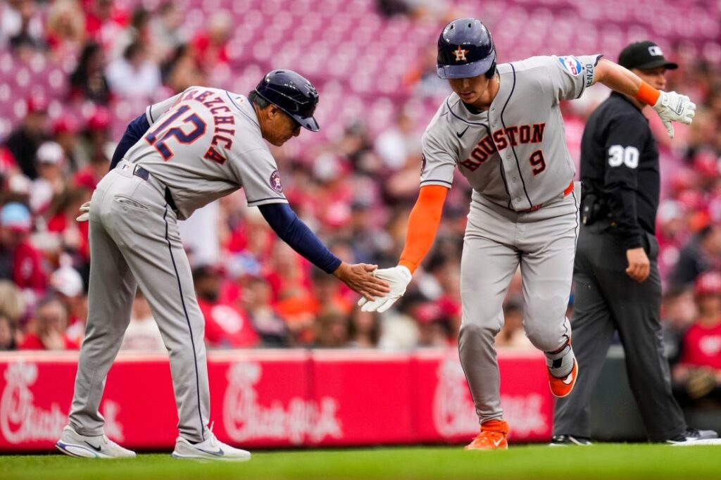 Reds, Astros