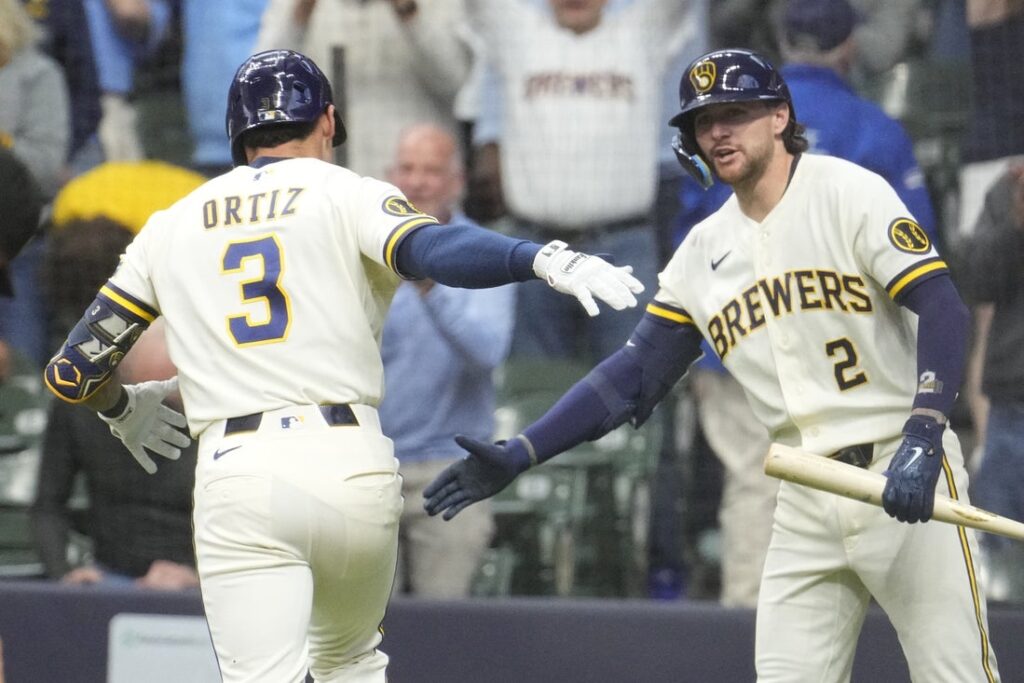 Padres, Brewers