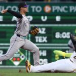 Pirates, Rockies