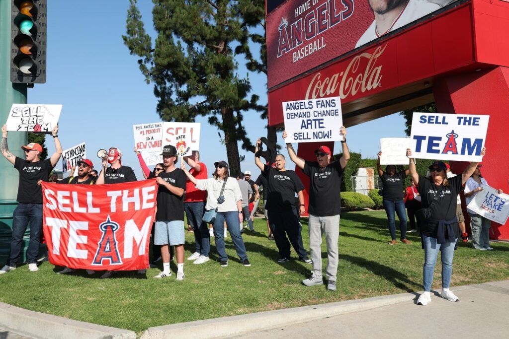 angels fans
