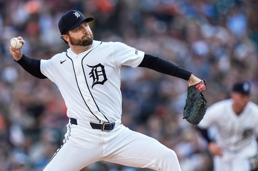 Tigers, Angels. mize