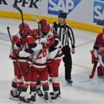 Hurricanes, Canadiens