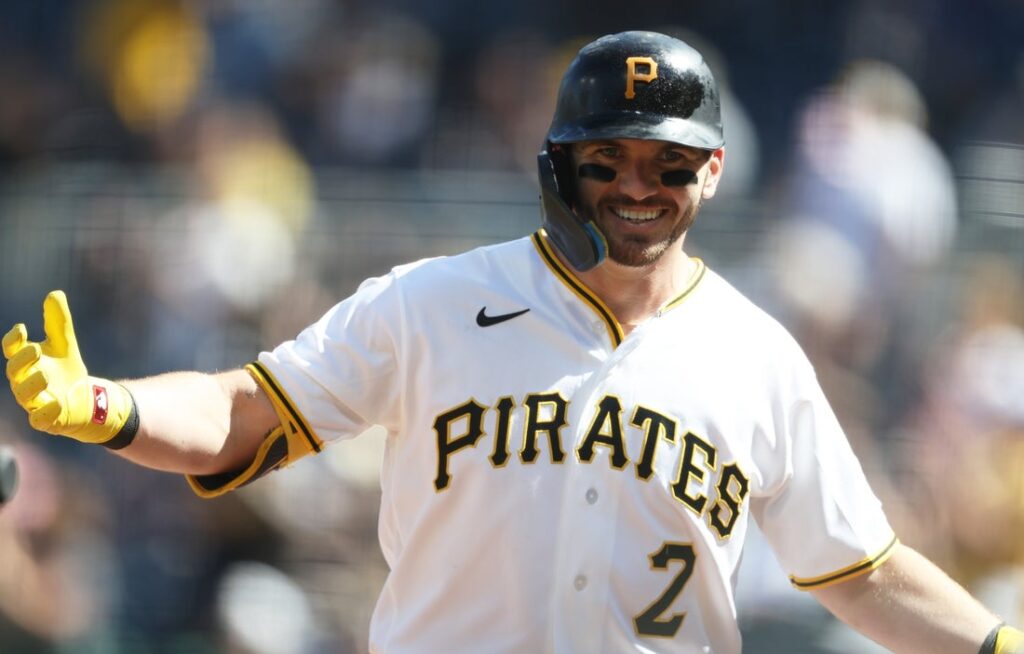 pirates twins