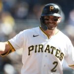 pirates twins