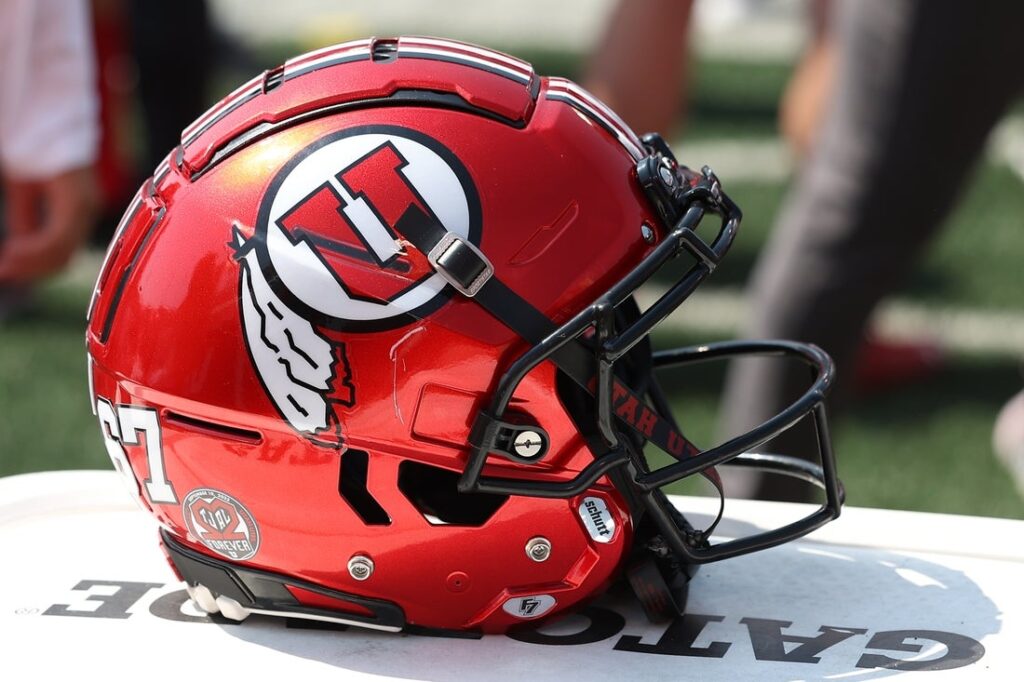 utah utes football helmet