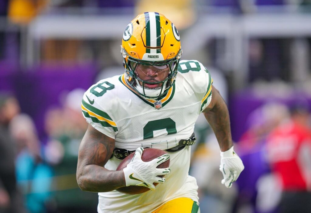 josh jacobs packers warm