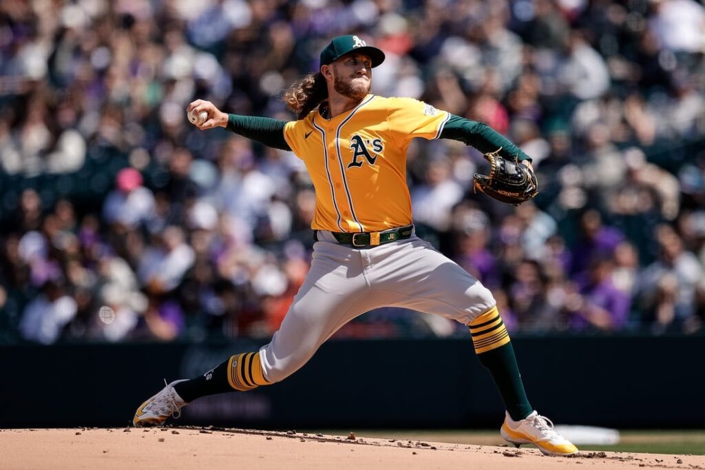 Joey Estes, athletics