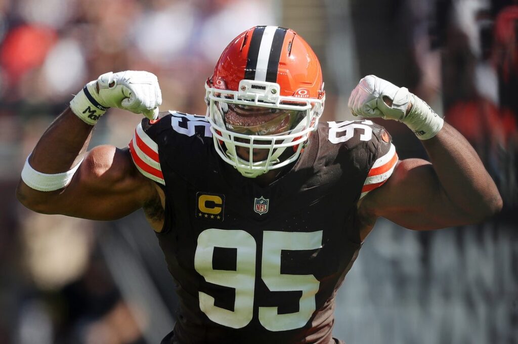 myles garrett, sack