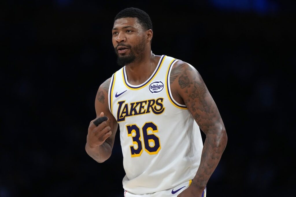 Marcus SMart reacts