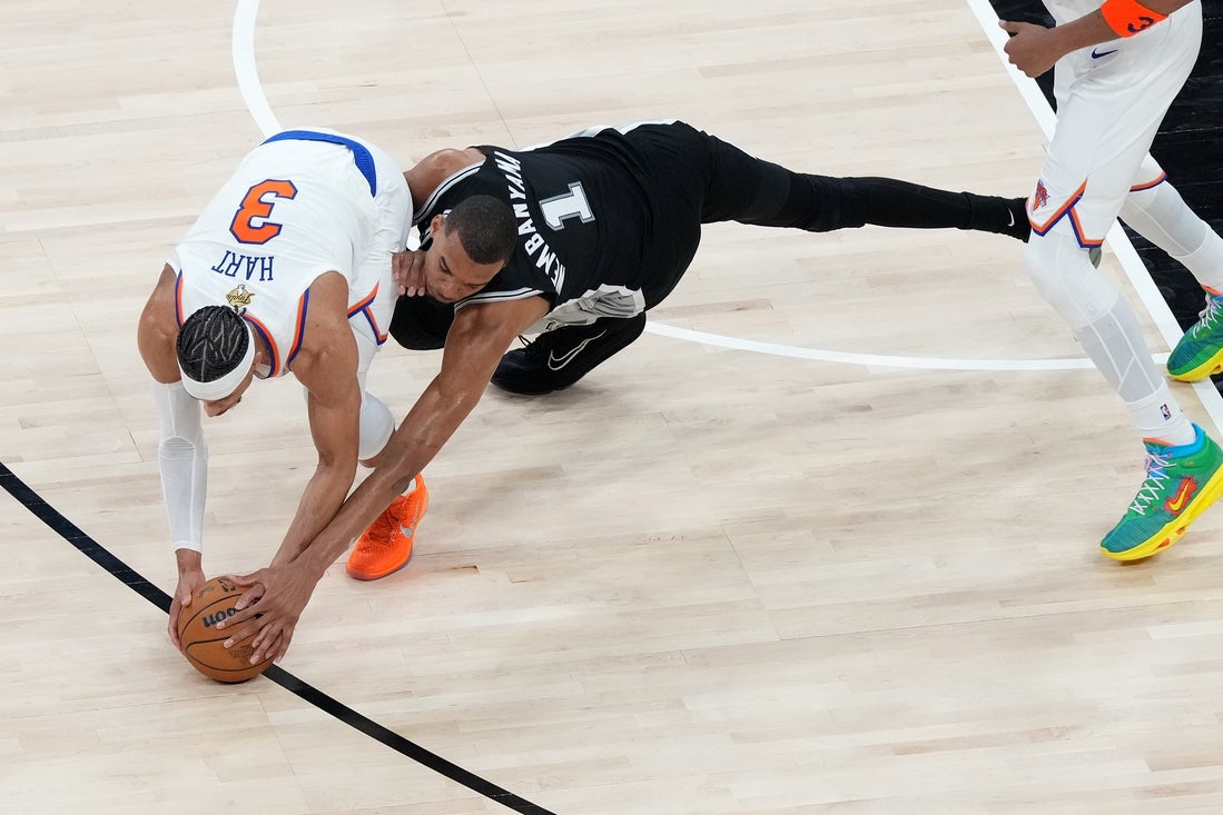 Josh Hart, Knicks present unique challenge for Spurs in Game 2