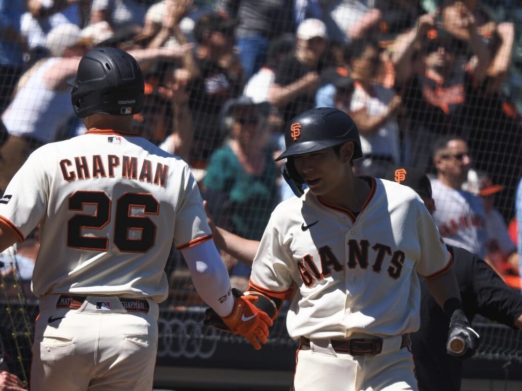 Giants AND Nationals
