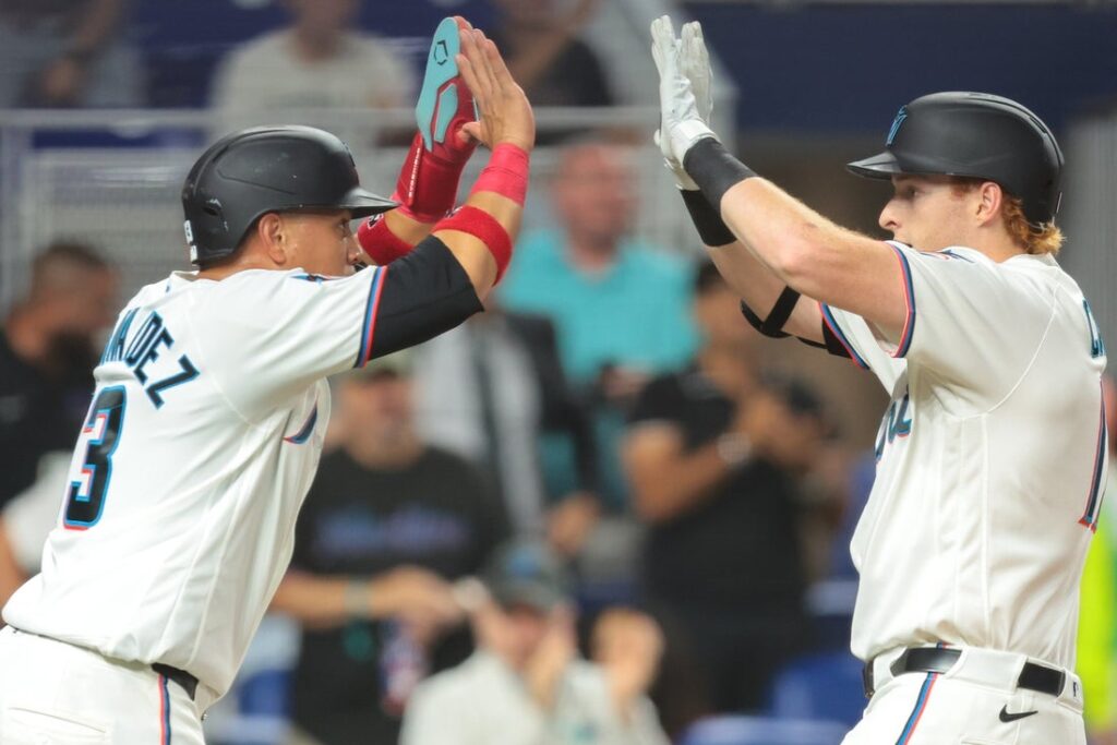 Diamondbacks, Marlins