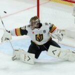 "Carter Hart"