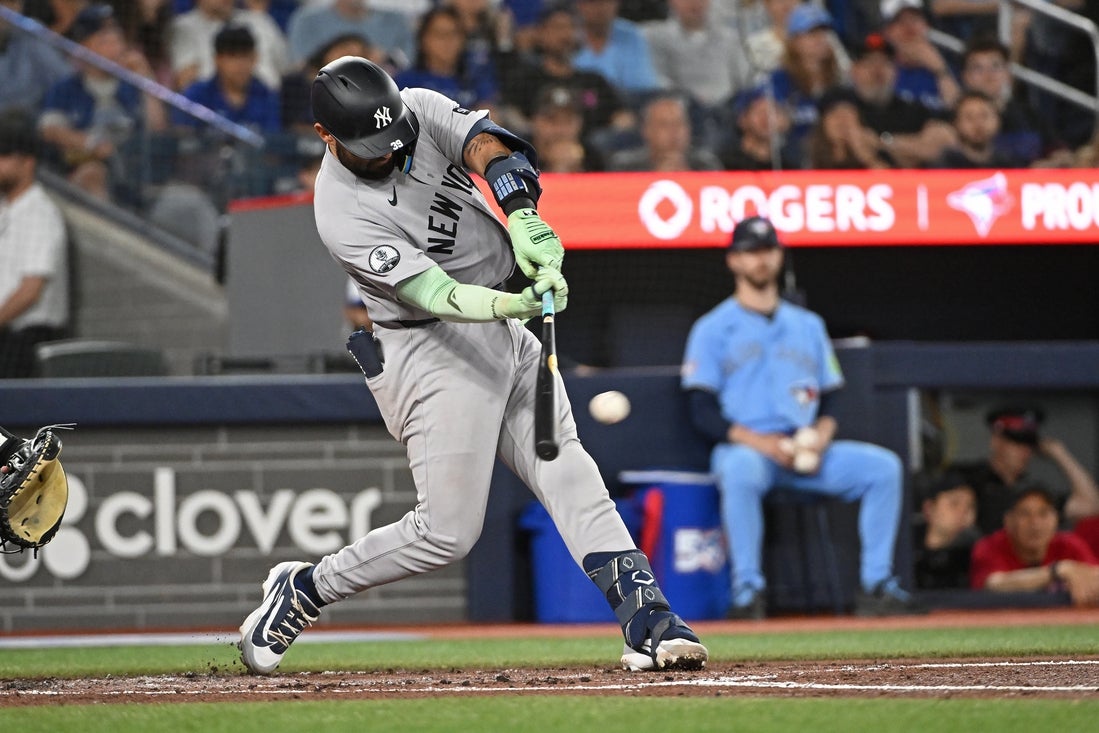 Yankees break out for 5 runs in ninth to beat Blue Jays - Field