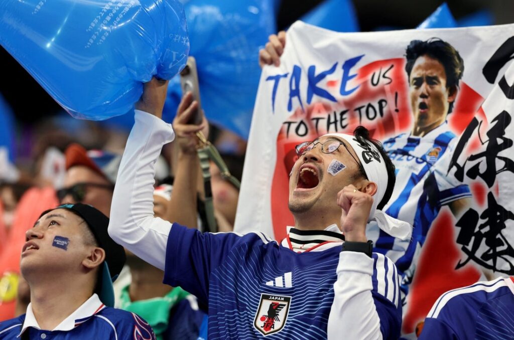 Japan, fans