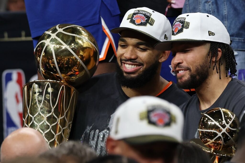 knicks trophy