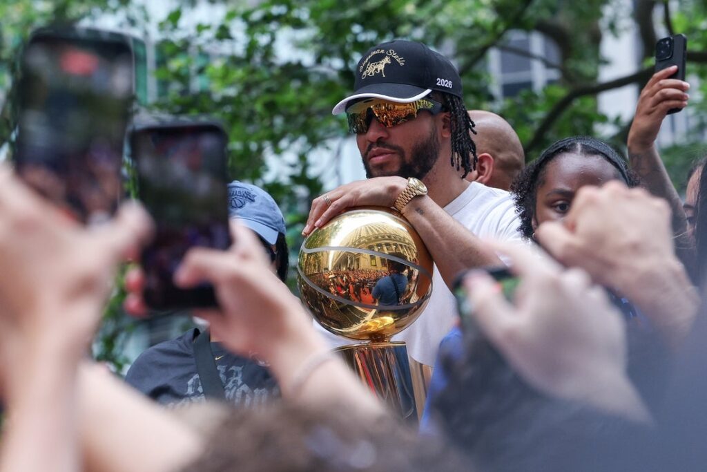 knicks parade