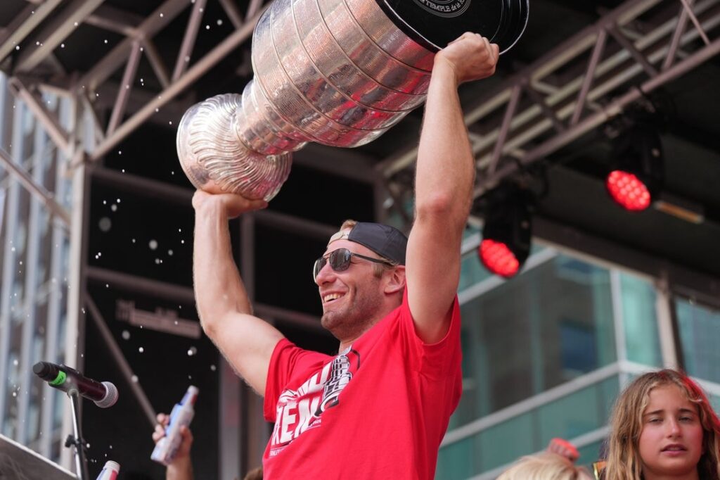 carolina hurricanes parade