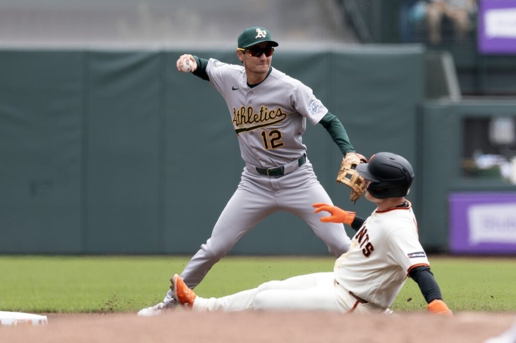 Giants, Athletics
