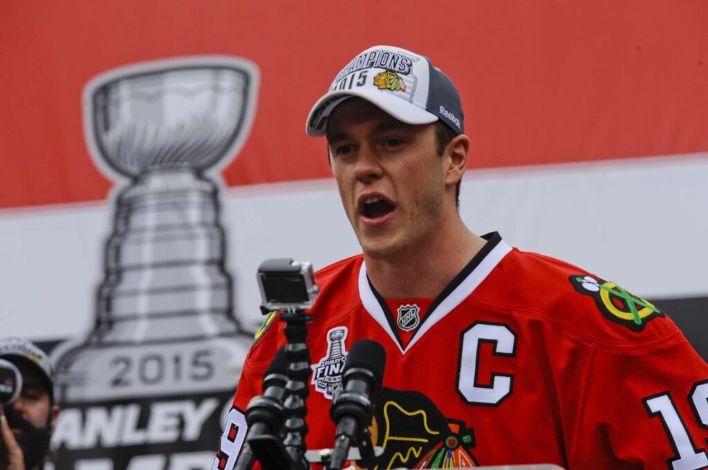 jonathan toews 2015 stanley cup