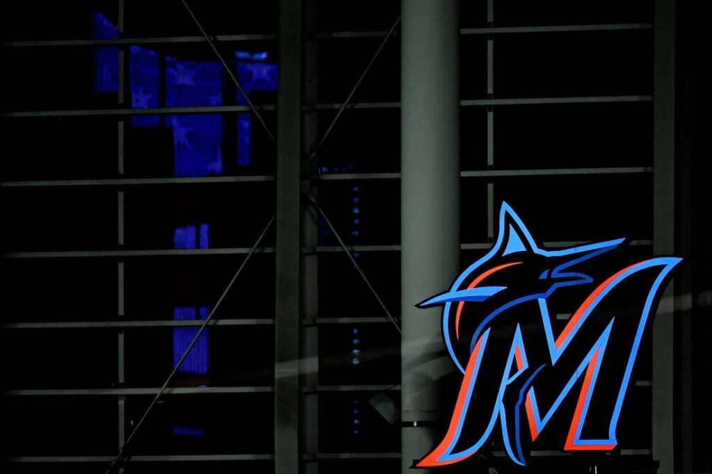 marlins logo