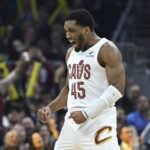 donovan mitchell celebrate