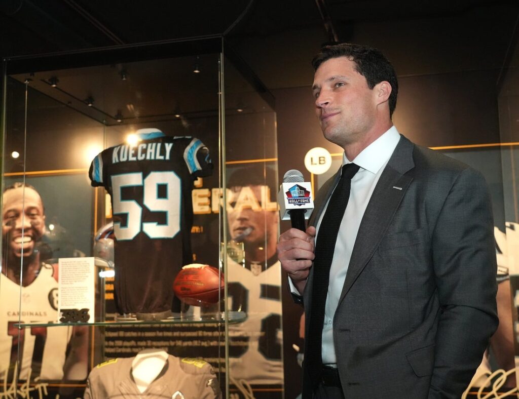luke kuechly