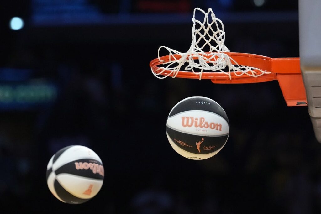 WNBA, logo