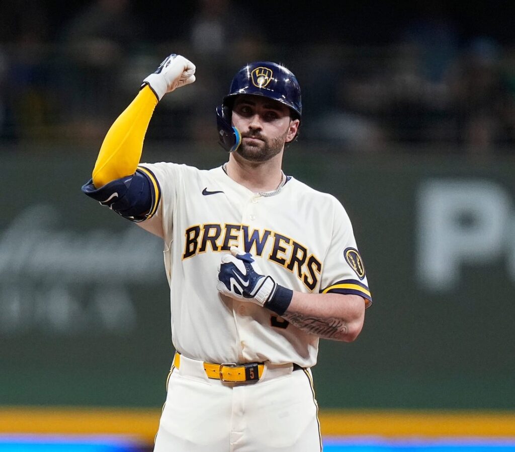 Brewers, Reds
