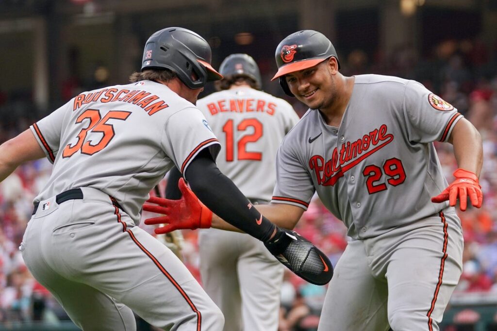 Orioles, Reds