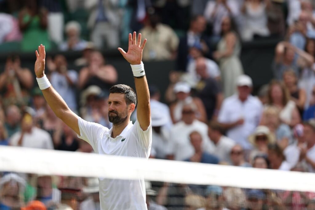 novak djokovic waves