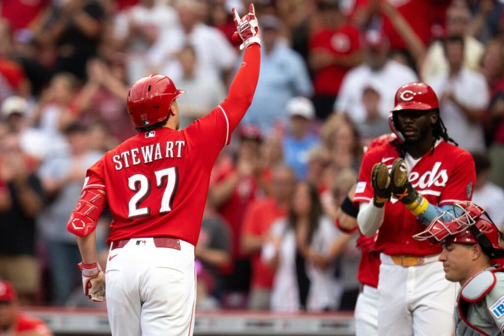 Reds, Phillies