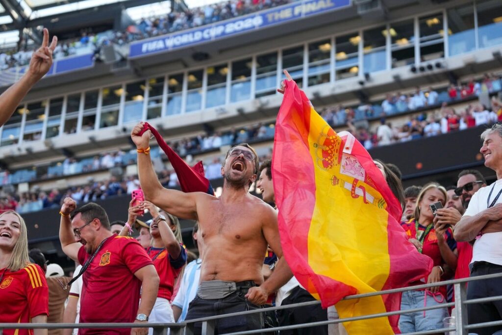 spain celebrate