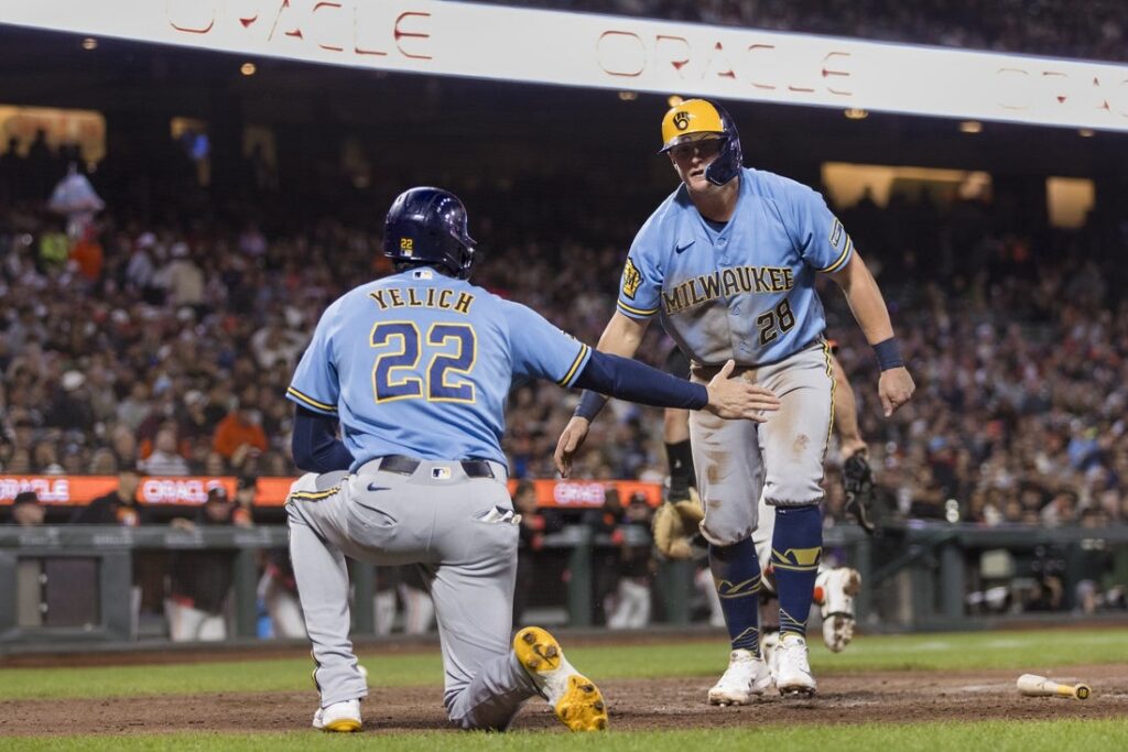 Brewers, Giants