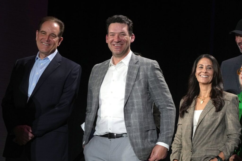 tony romo jim nantz